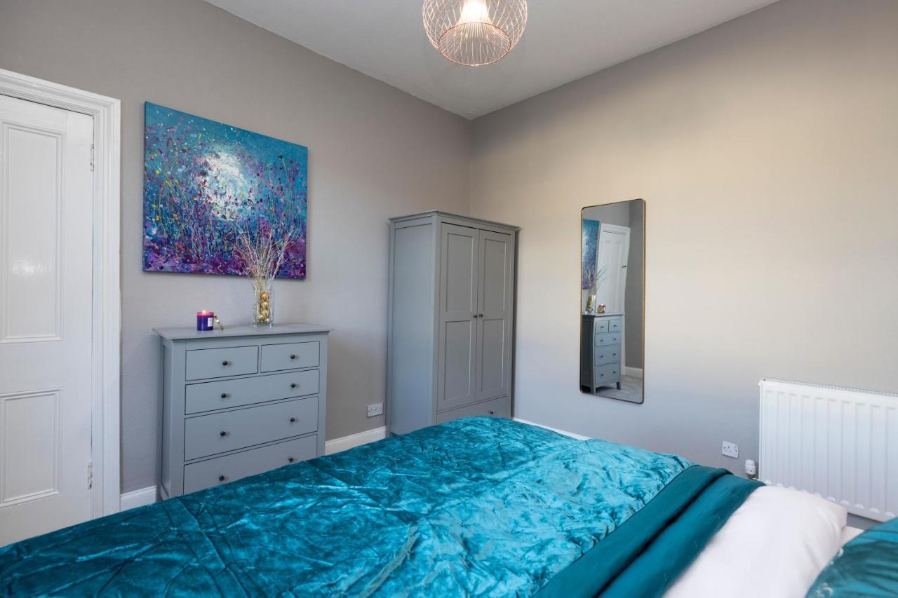 Stylish George Street Apartment Піблс Екстер'єр фото