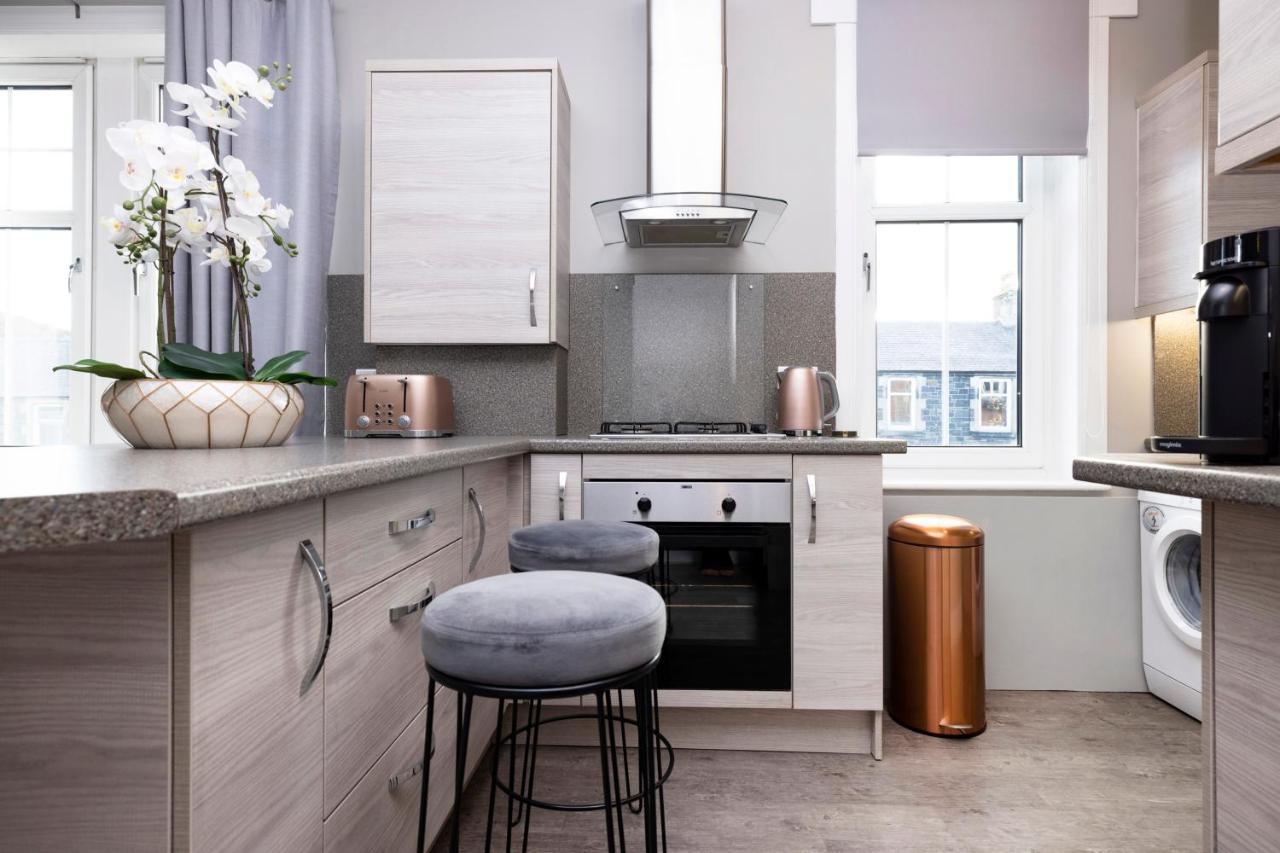 Stylish George Street Apartment Піблс Екстер'єр фото
